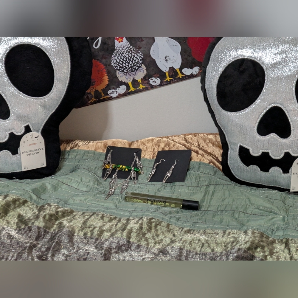 Kensie Silver Skeleton Jewelry Set